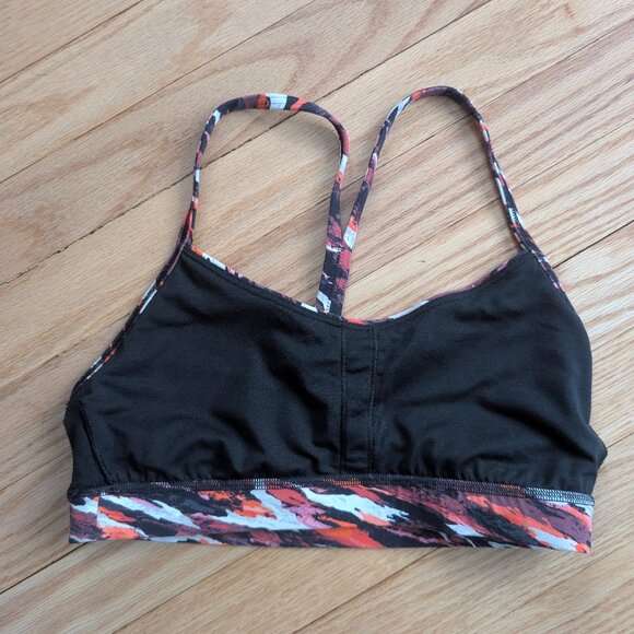 EUC Lululemon Lunar New Year Flow Y Nulu Bra size 6 Tiger Tide Smoky Red sports - Picture 9 of 10